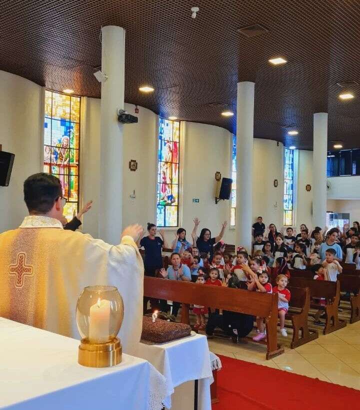 Acolhida especial em comemoração ao aniversário de Dom Bosco para a turminha do Infantil e Fundamental I Vespertino.