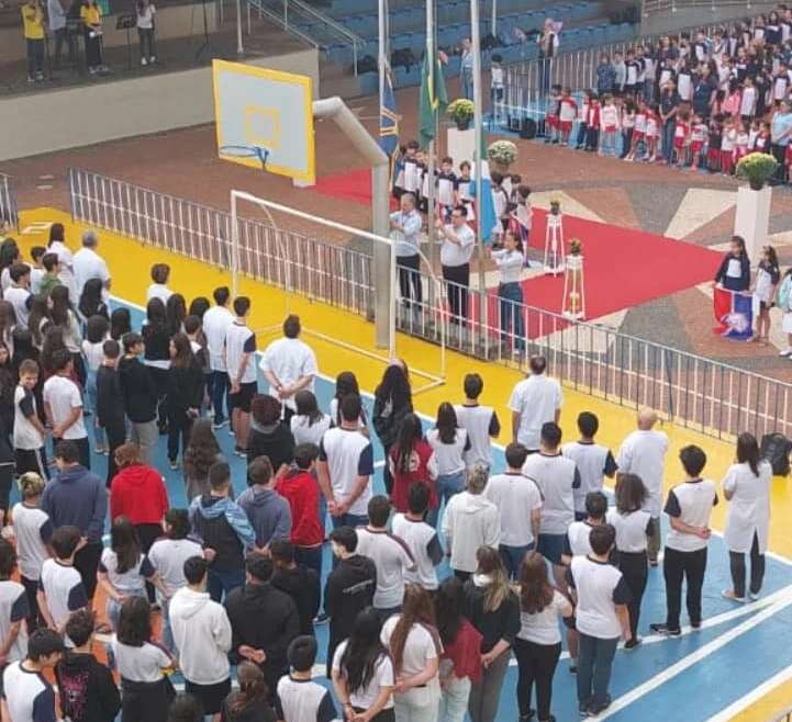 Nesta manhã os alunos  participaram de um momento cívico especial, em comemoração à Independência do Brasil.