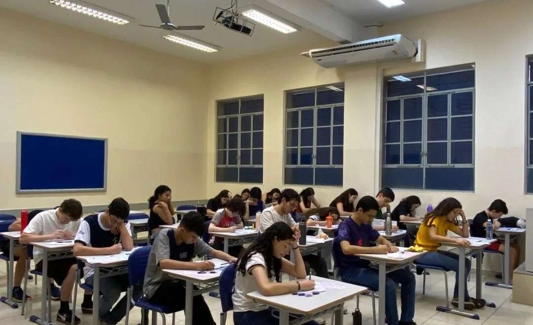 Mais um sábado de simulado para os alunos do FI e Ensino Médio