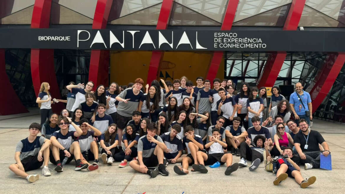 Visita das Turmas da 1ª Série do Ensino Médio ao Aquário do Pantanal